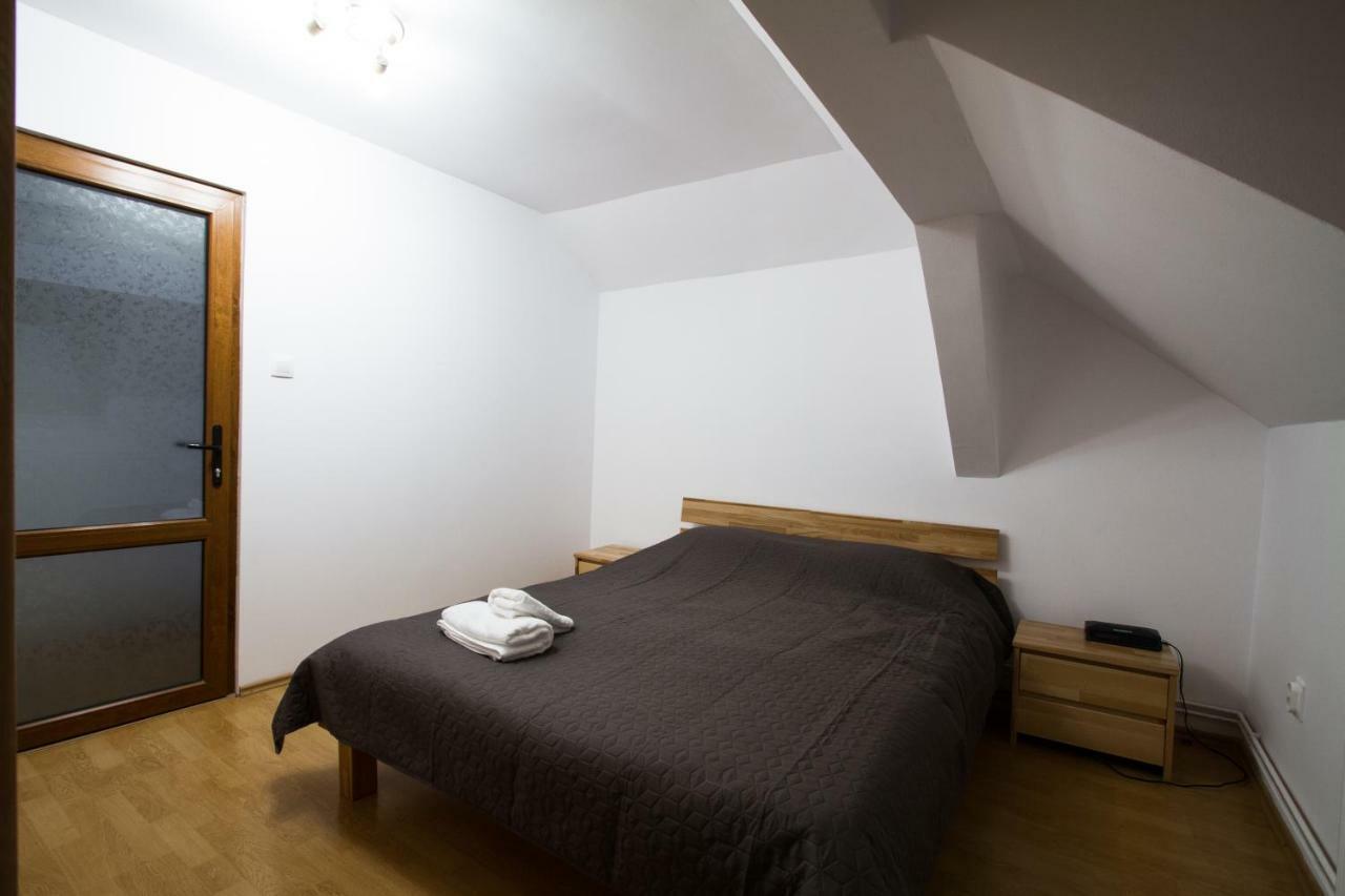 Pe Tocile Apartment Brasov Bagian luar foto